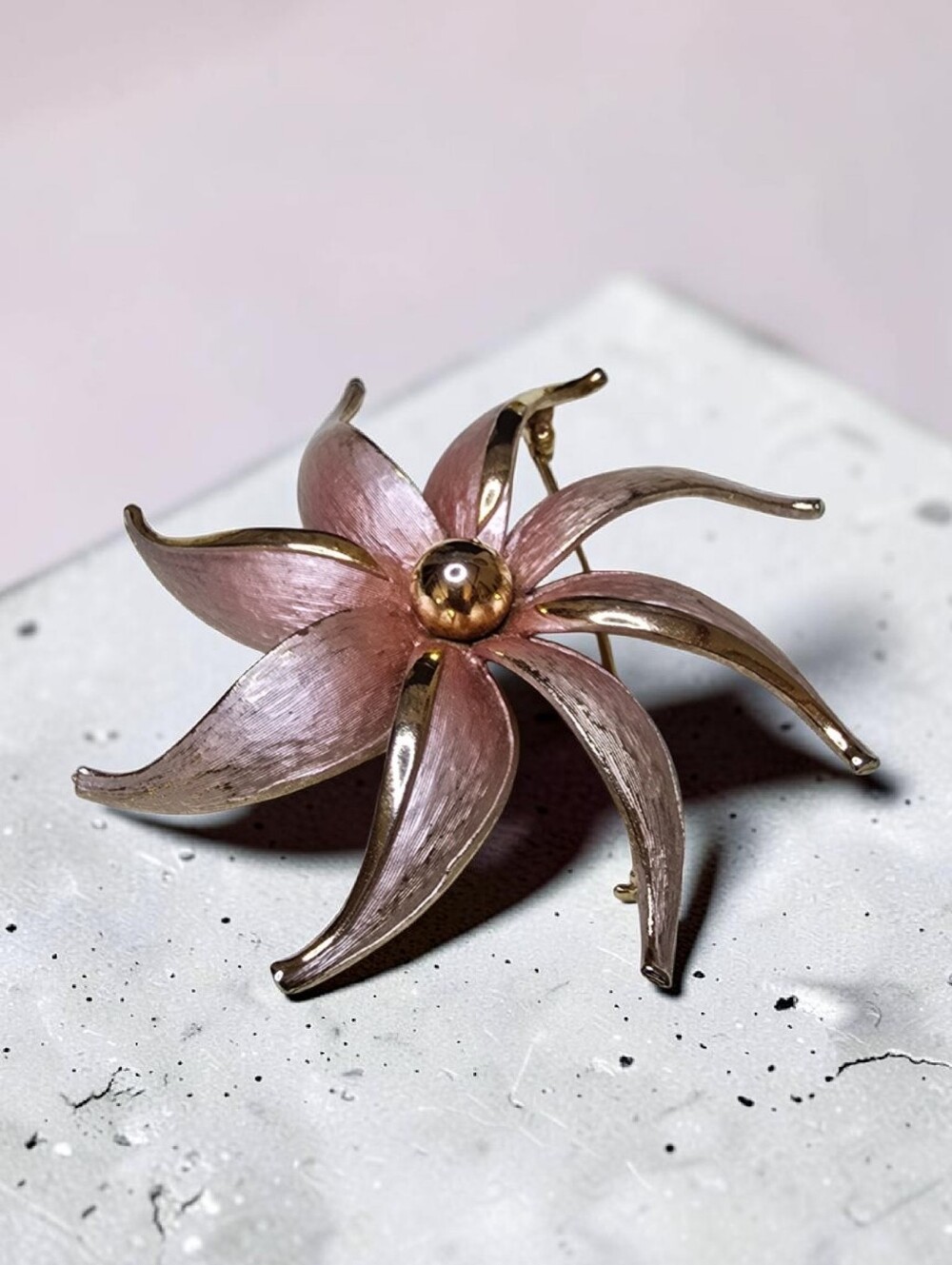 Vintage Mid-Century Modern Unsigned Kramer Starburst Brooch - Picture 3 of 5